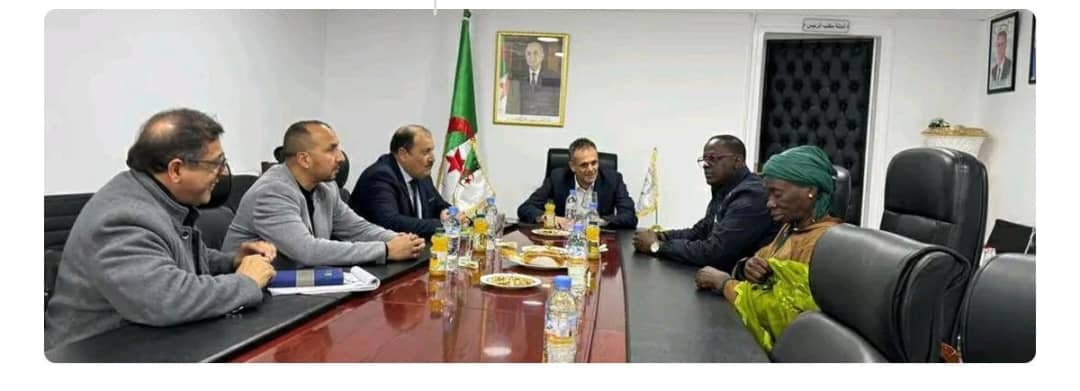 8a9487cb-6e78-48a4-83e1-6751d636e410