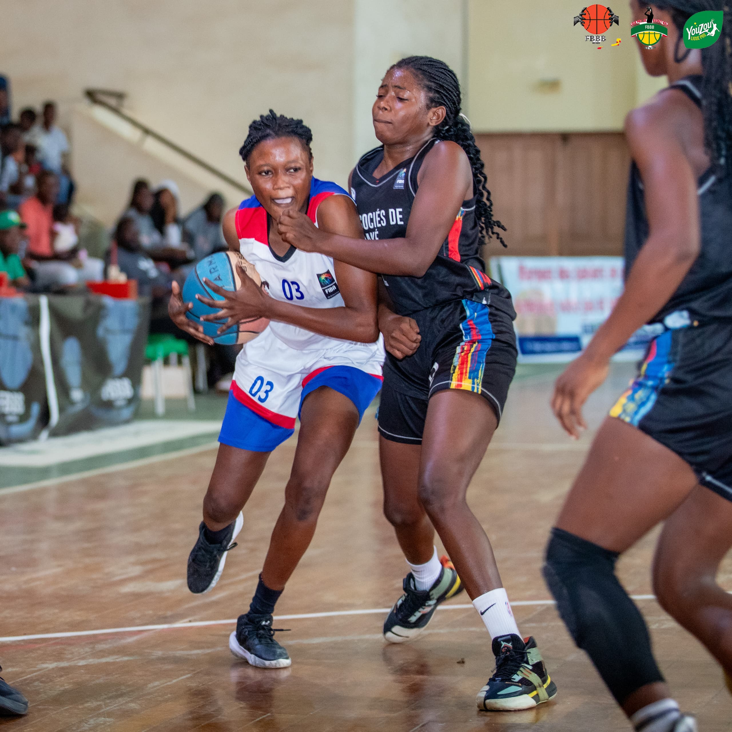 0FEC643E-9D78-4194-858A-F8179A72E99F