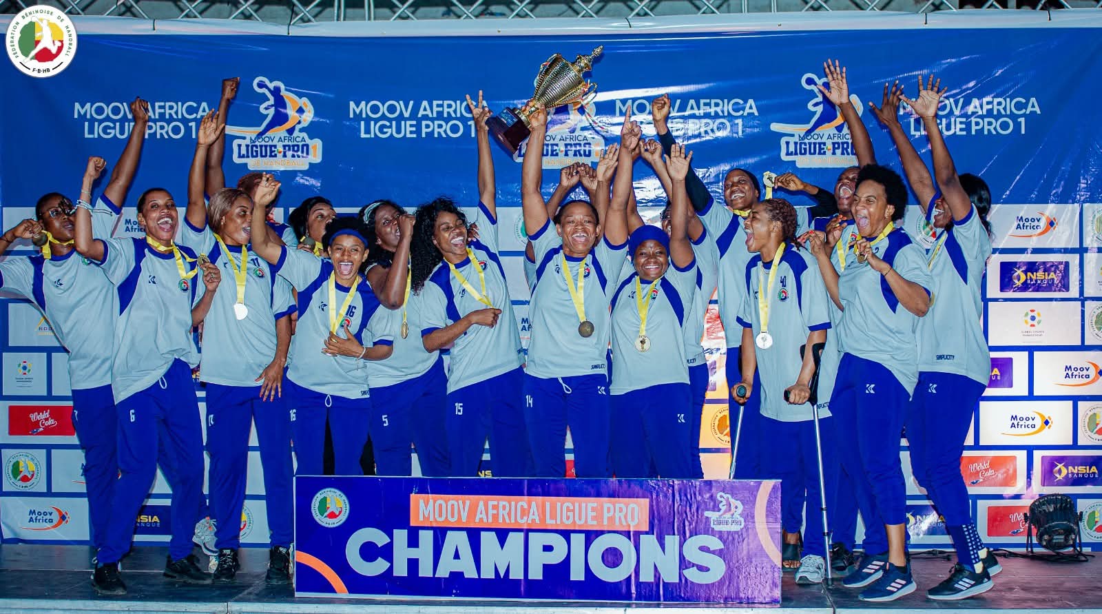 Handball - Play-Offs Moov Africa Ligue Pro Hand 2025 : Flowers (Dames) indétrônable, Adjidja (Hommes) retrouve sa couronne