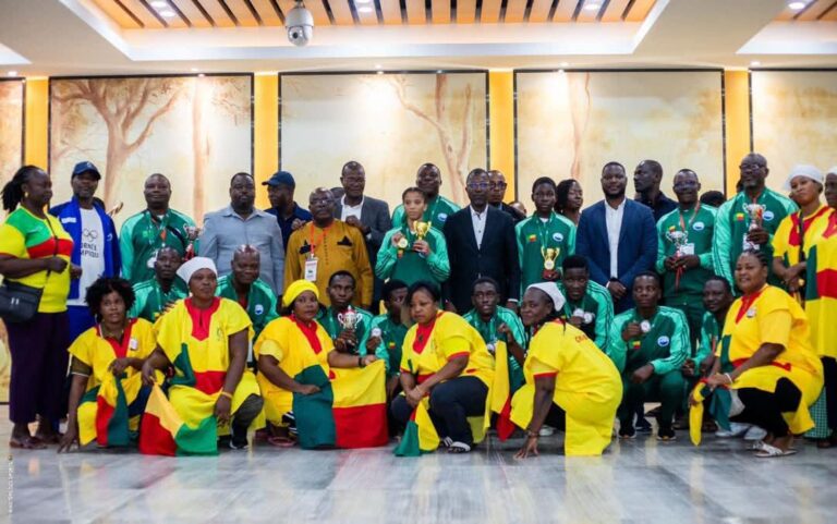 Natation – Championnats d’Afrique Zone 2 : Le Bénin décroche 56 médailles et une 3ᵉ place historique