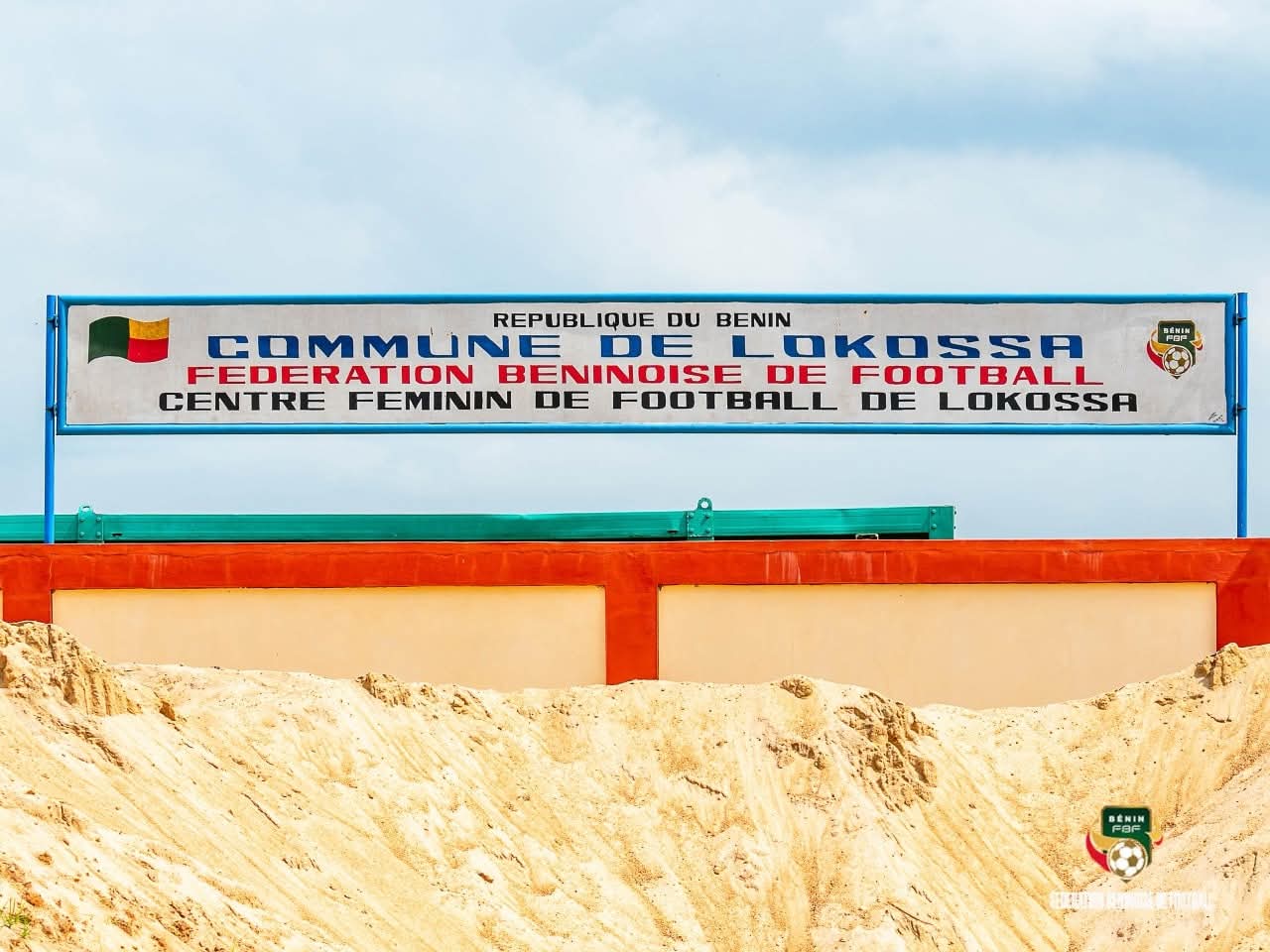 Football - Visite officielle à Lokossa : La FBF suit de près la construction du Centre d’excellence féminin