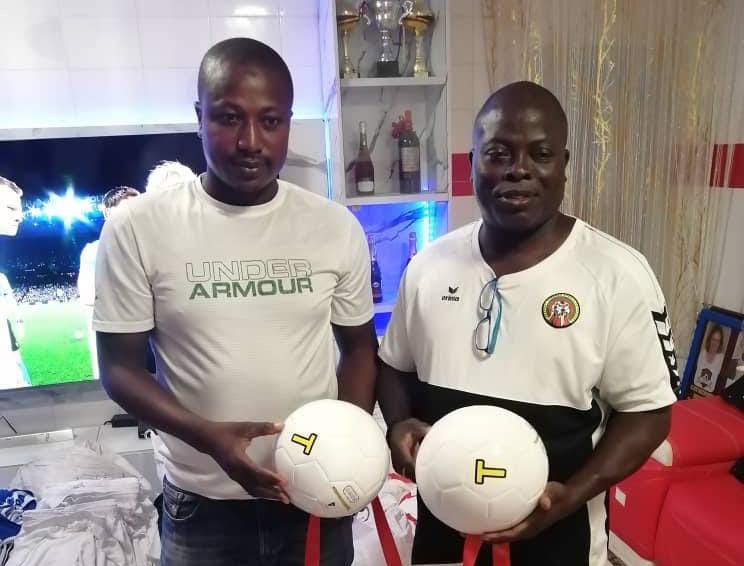 Football - Cinq ballons offerts à l’Academy ODEC Malanville : un nouveau geste du président Nanzif Kabongo