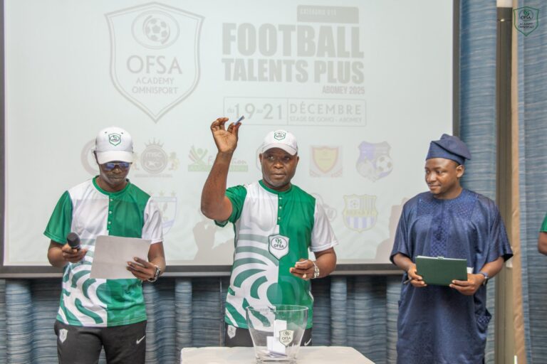 8D7A0CC8-C1A0-432F-9B25-8DDF7B2CA0B6