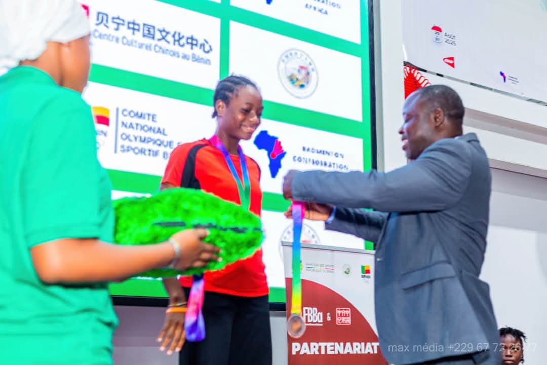 facebook_1765565121635_7405316851935267659