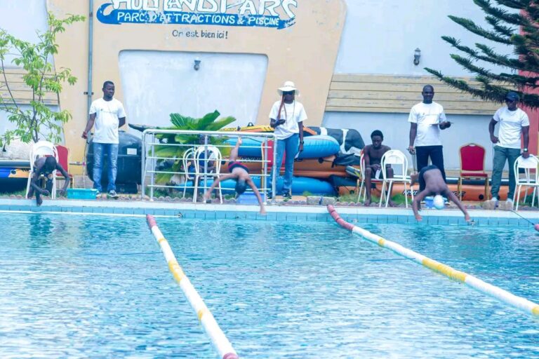 17743340347402367696171824020487