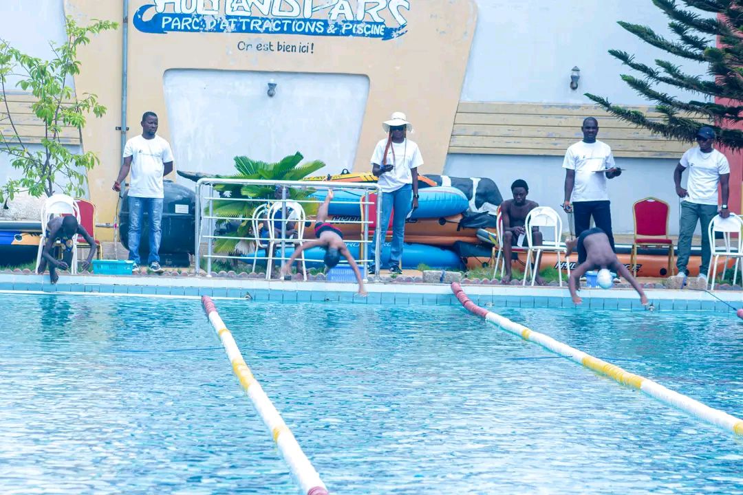 17743340347402367696171824020487